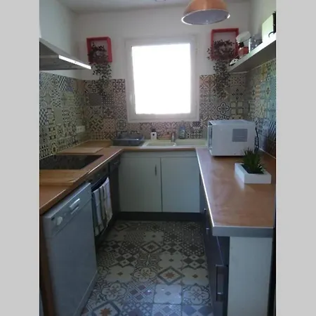 Holiday home Jolie Individuelle Meublee De Plein Pied Avec Jardin *